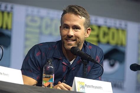 Unveiling the Magic Formula: How Ryan Reynolds Perfects the Art of Being Average